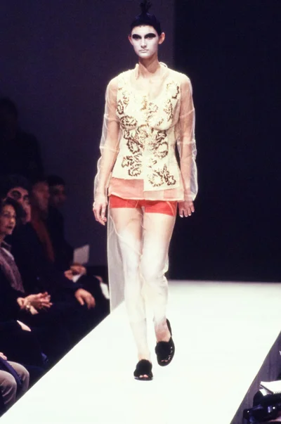 Look 10